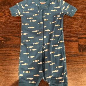 Hanna Andersson short sleeve one piece pjs- size 70 (6-12m)